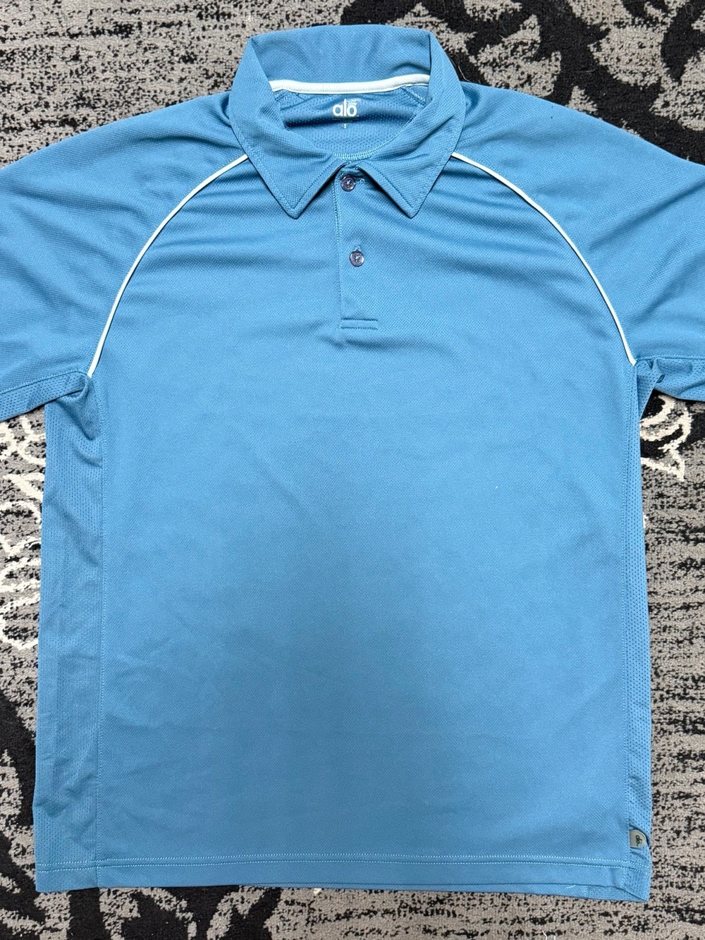 ALO Yoga Men's Sky Blue Polo with White Piping